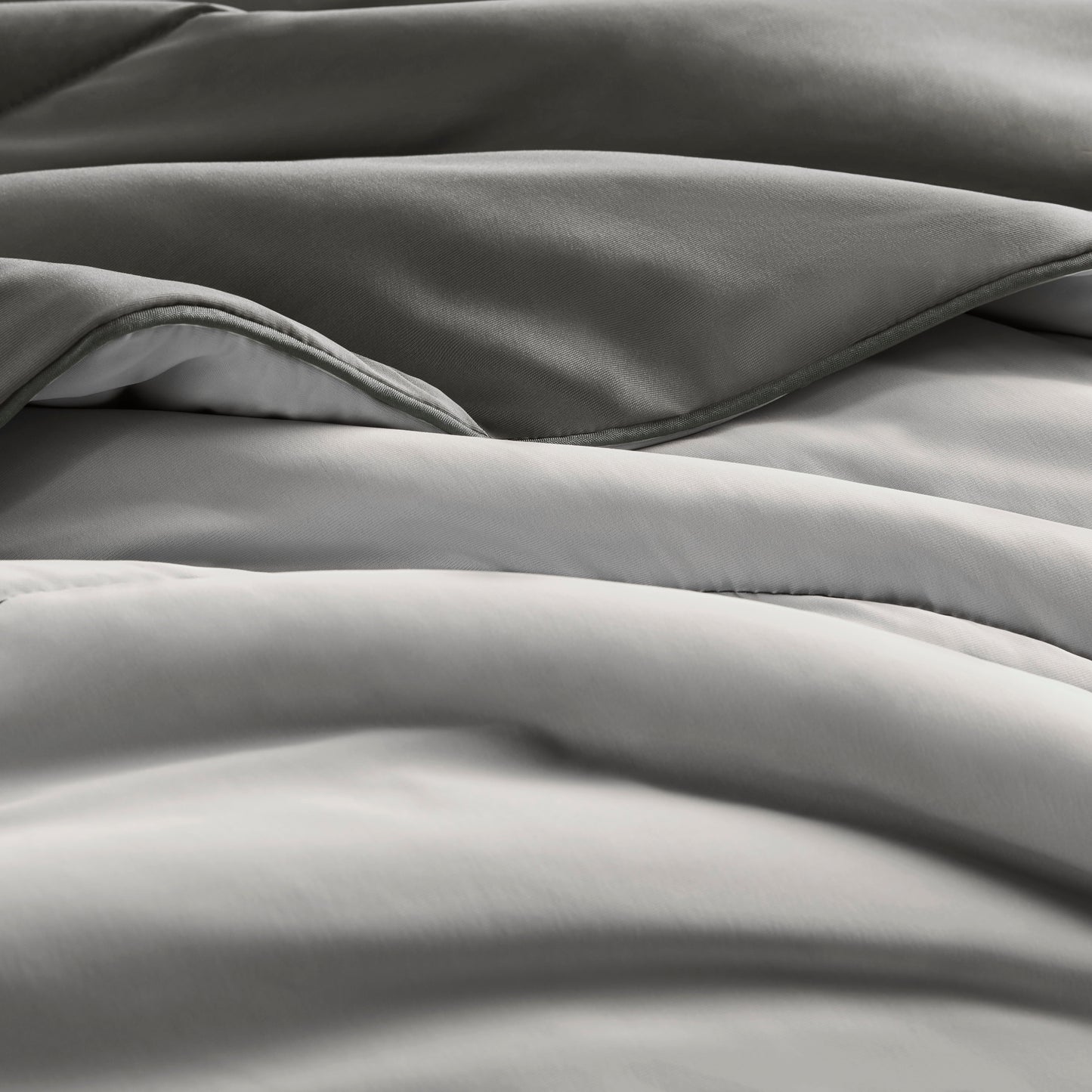 Cooling Reversible Tencel Comforter Blanket