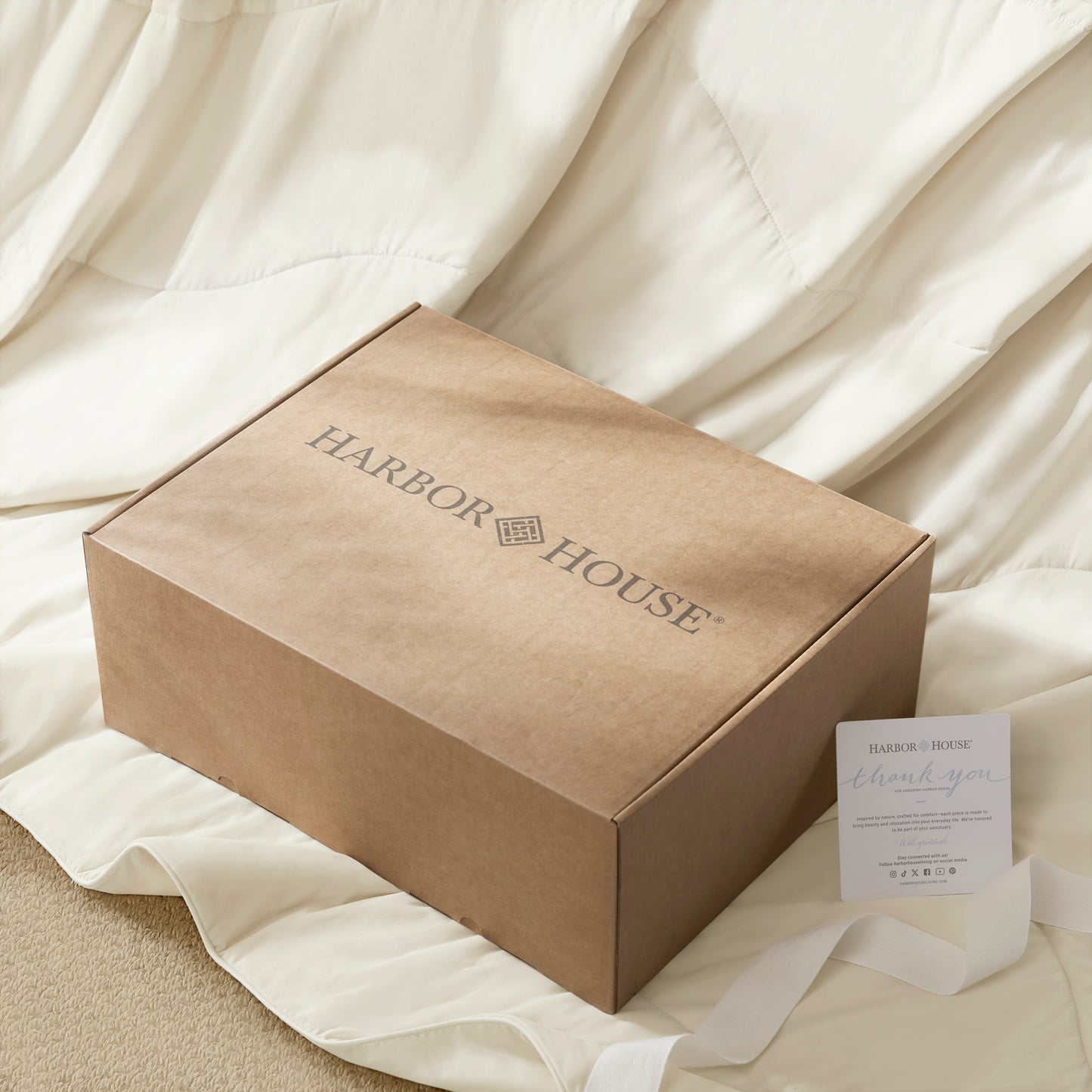 Cooling Reversible Tencel Comforter Blanket