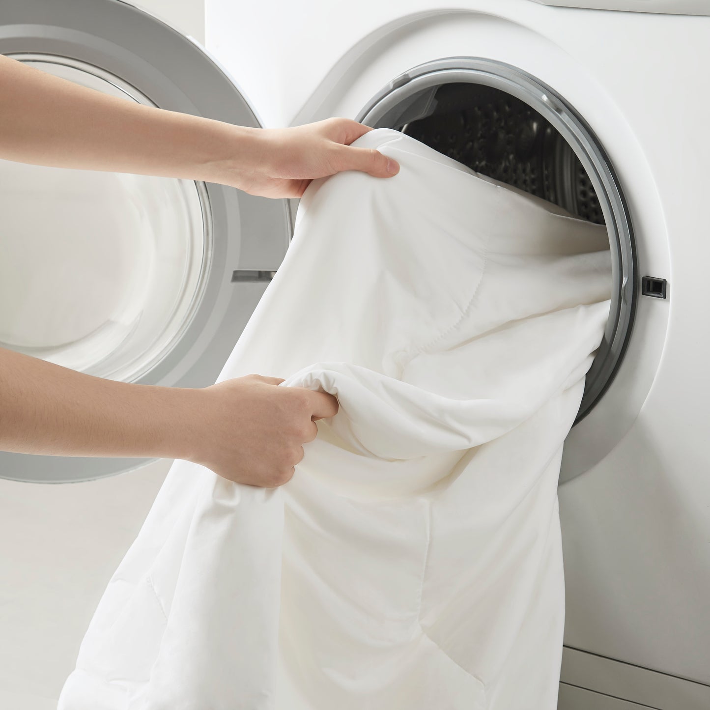 Cooling Reversible Tencel Comforter Blanket