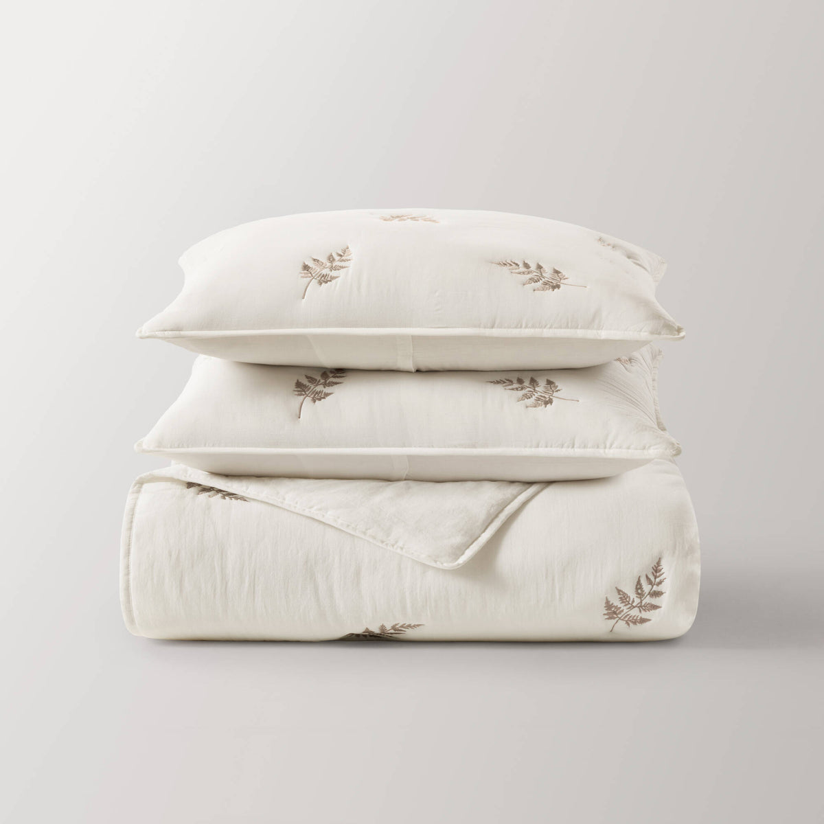 Willow Embroidered Botanical 100% Cotton Lightweight 3-Piece Quilt Set