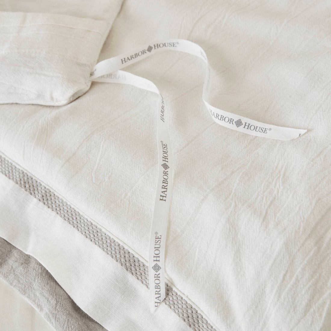 What Size Are Euro Shams? A Simple Guide to Standard Euro Pillow Dimensions