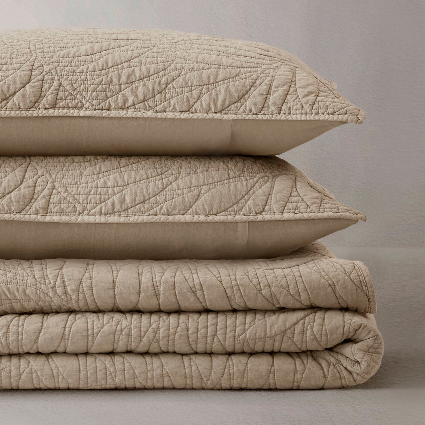 Botanical Leaves  Quilt Set