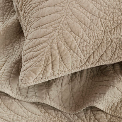 Botanical Leaves  Quilt Set