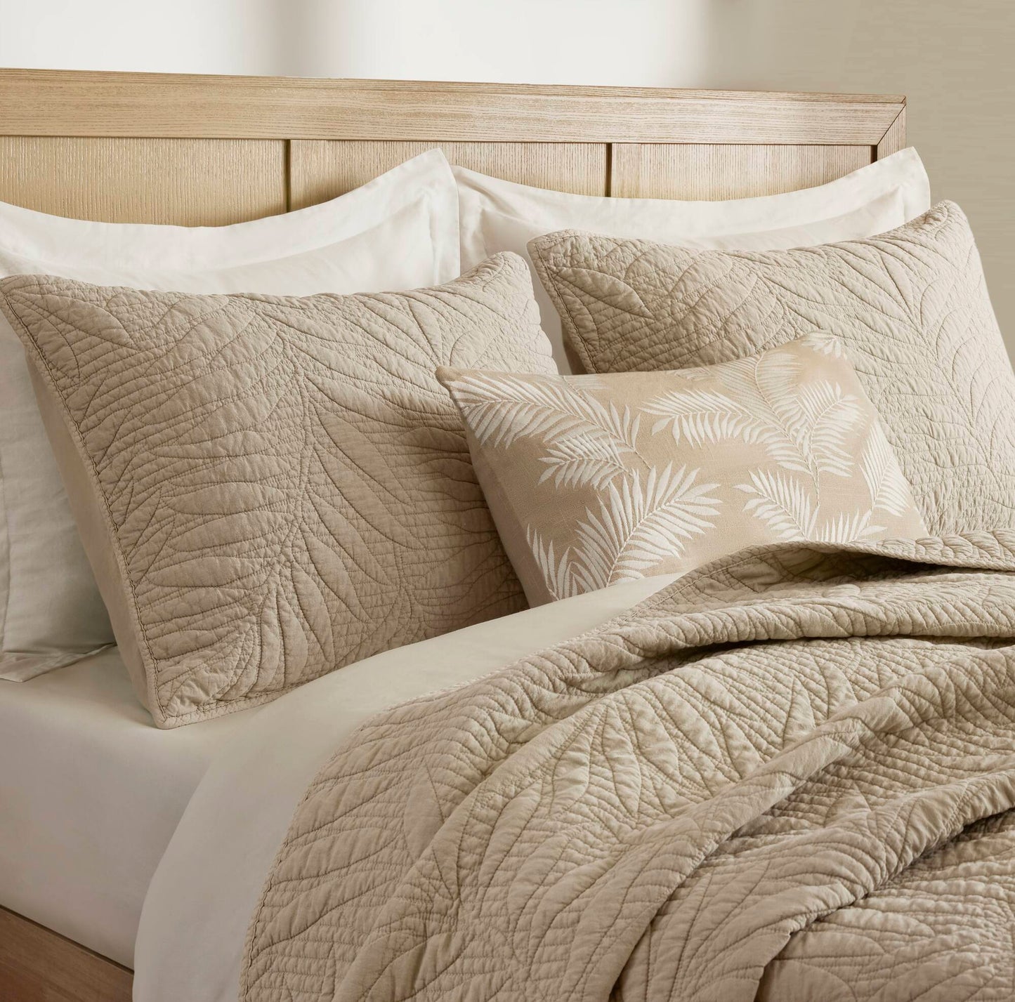 Botanical Leaves  Quilt Set