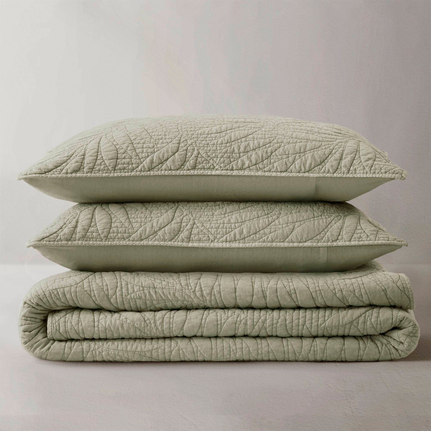Botanical Leaves  Quilt Set