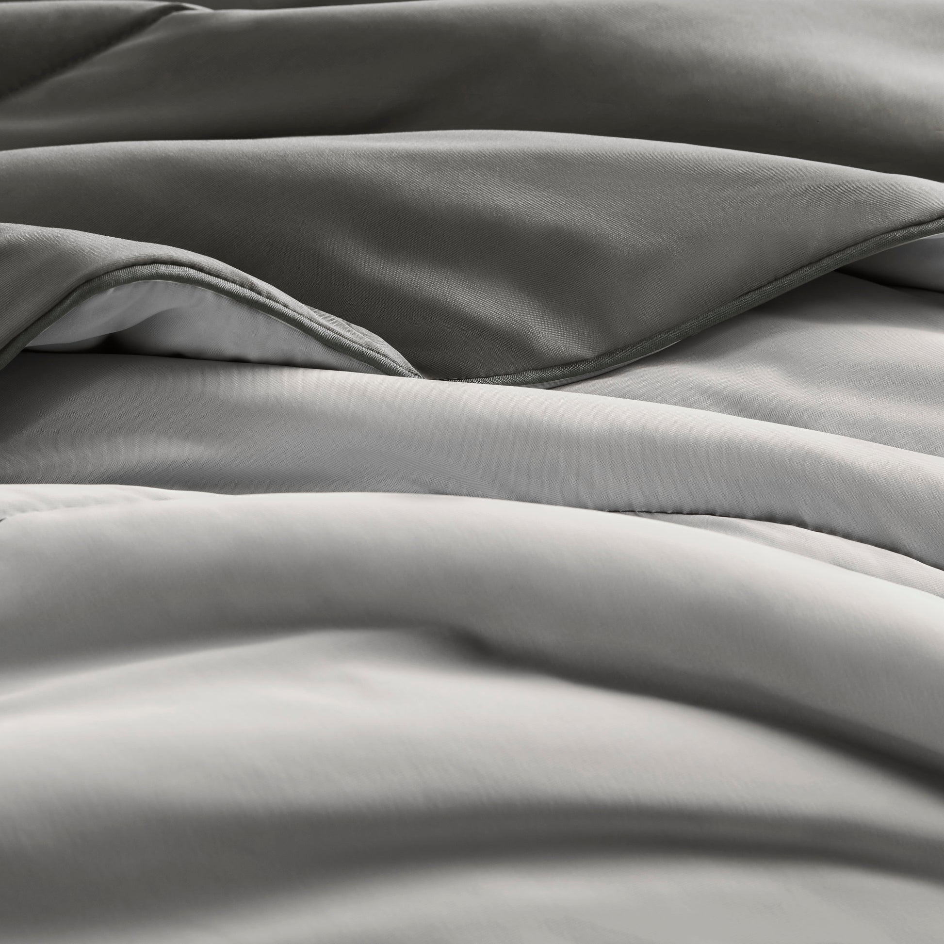Cooling Reversible Tencel Comforter Blanket