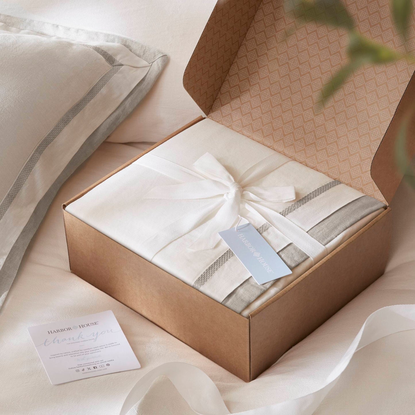 Linen Blend Double Flange Duvet Cover Set