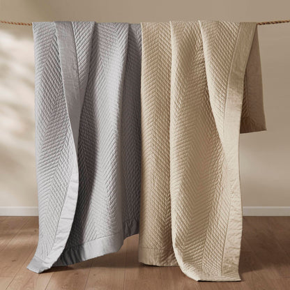 Liam Quilt Set