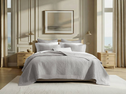 Liam Quilt Set