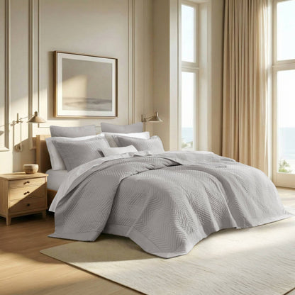 Liam Quilt Set
