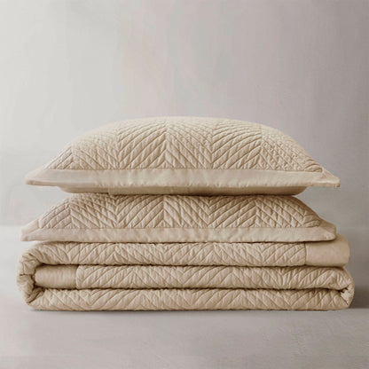 Liam Quilt Set