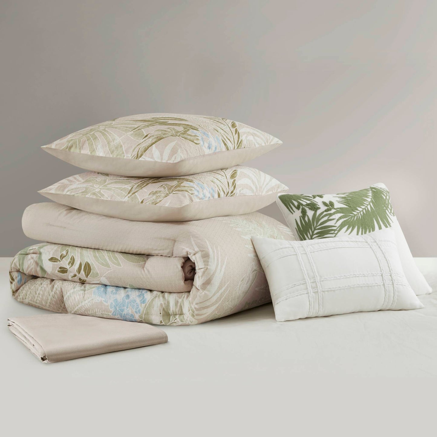 Kiawah Island 6-Piece Oversized Cotton Comforter Set with Throw Pillow